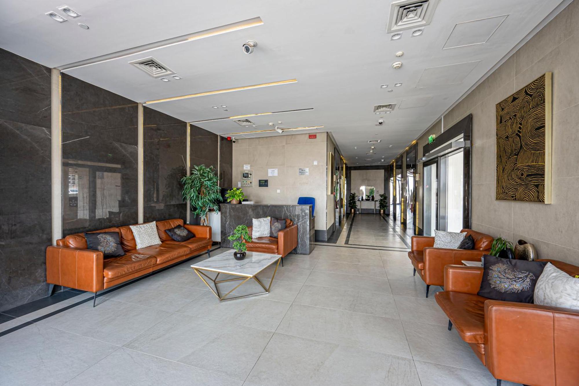 Sophisticated With Dubailand Views شقة دبي